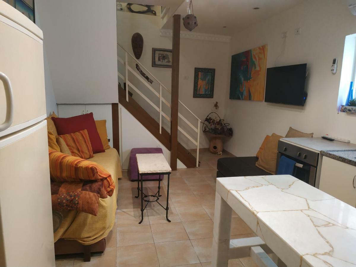 Apartmán Studio Apt Great Location Heart Of Downtown District Haifa Exteriér fotografie